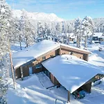 別荘 Spacious In A Good Location, Stunning Views
