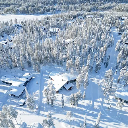 Spacious In A Good Location, Stunning Views Дом отдыха Рука